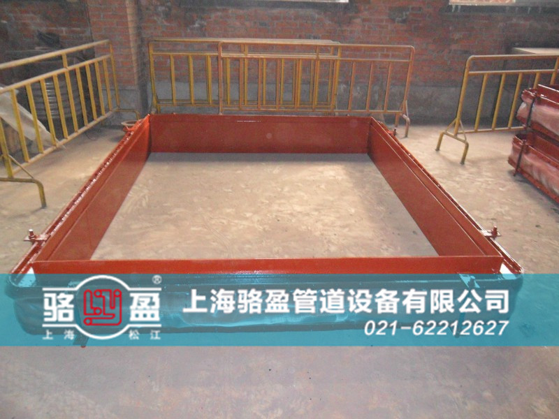 <a href=http://www.dzynet.com target=_blank class=infotextkey>非金屬補償器</a>生產(chǎn)車間
