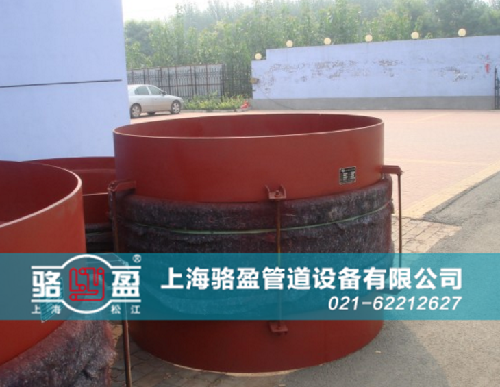 焊接式非金屬<a href=http://www.dzynet.com target=_blank class=infotextkey>補(bǔ)償器</a>發(fā)貨現(xiàn)場